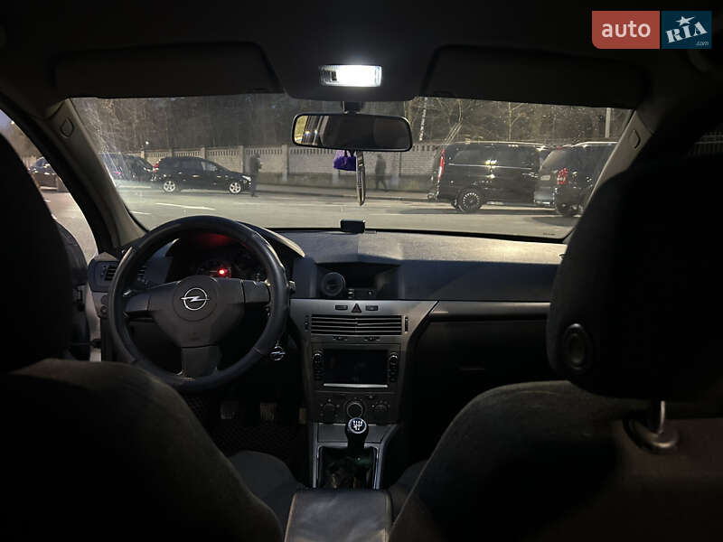 Хэтчбек Opel Astra 2005 в Виннице