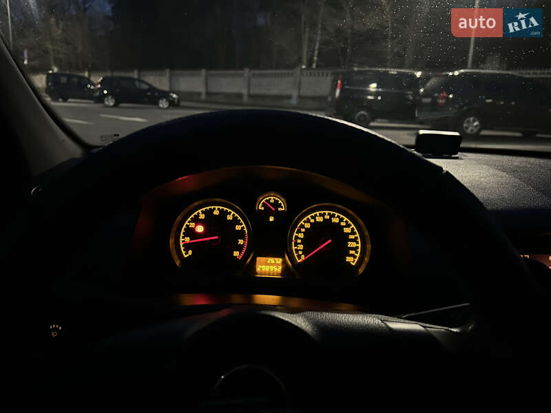 Хэтчбек Opel Astra 2005 в Виннице