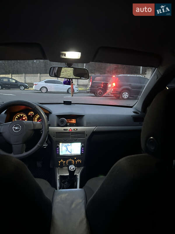 Хэтчбек Opel Astra 2005 в Виннице