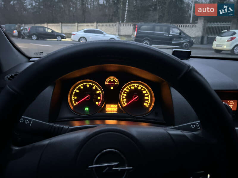 Хэтчбек Opel Astra 2005 в Виннице