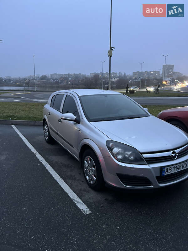 Хэтчбек Opel Astra 2005 в Виннице