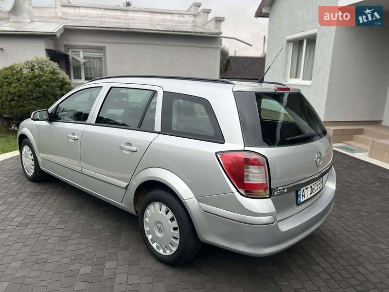 Універсал Opel Astra 2007 в Івано-Франківську