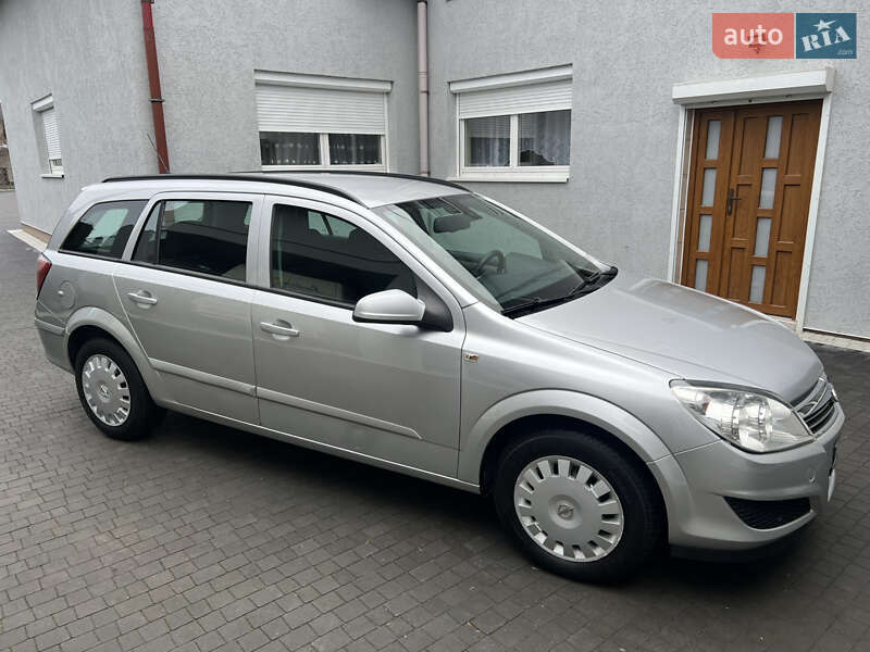 Універсал Opel Astra 2007 в Івано-Франківську