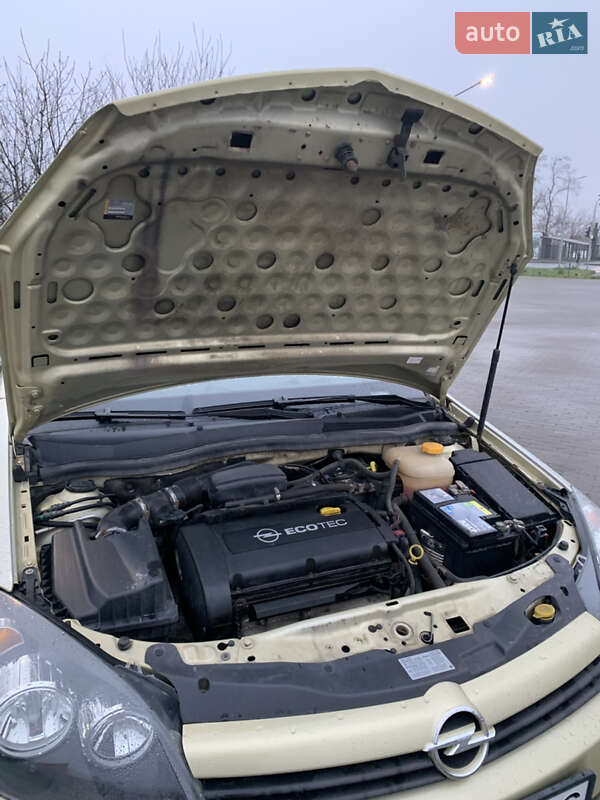 Хэтчбек Opel Astra 2004 в Виннице