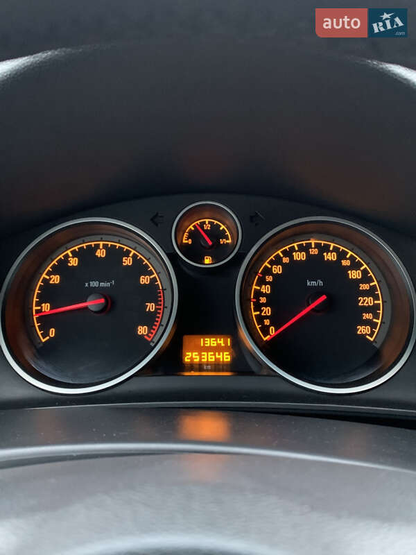 Хэтчбек Opel Astra 2004 в Виннице