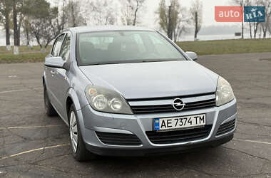 Хетчбек Opel Astra 2004 в Кам'янському