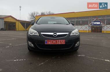 Хэтчбек Opel Astra 2010 в Житомире