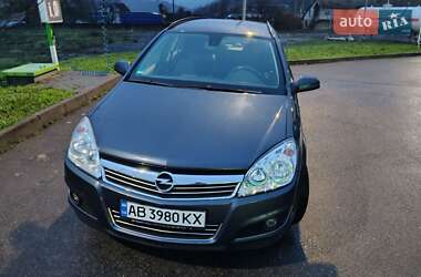 Универсал Opel Astra 2009 в Могилев-Подольске