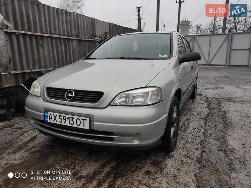 Седан Opel Astra 2006 в Харкові