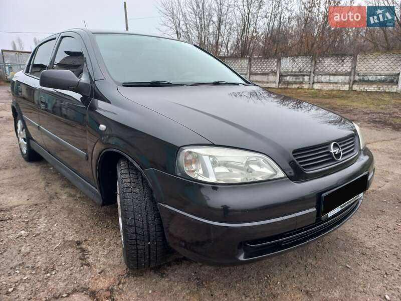 Седан Opel Astra 2008 в Шостке