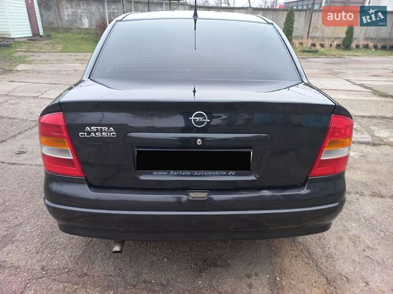 Седан Opel Astra 2008 в Шостке