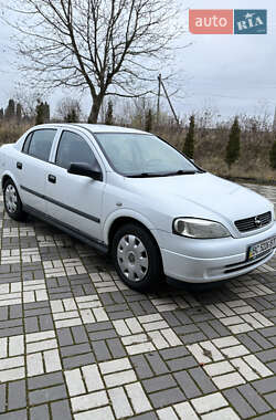 Седан Opel Astra 2008 в Буську