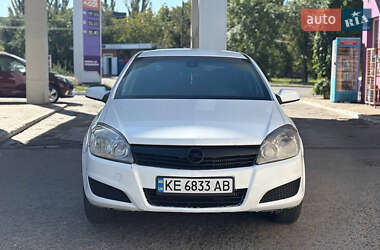 Хэтчбек Opel Astra 2007 в Кривом Роге