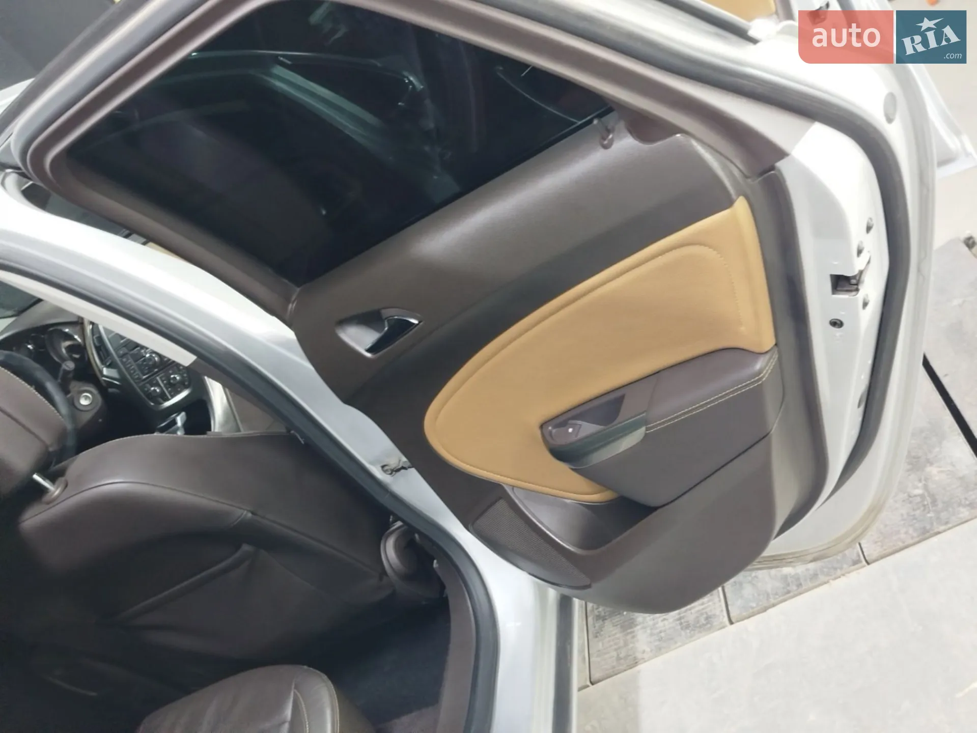 2012 Opel Astra - мініатюра 9