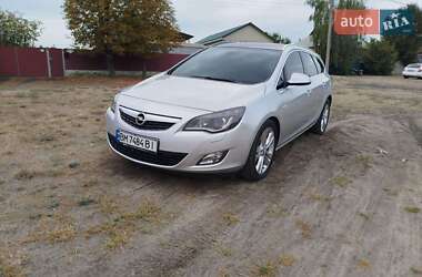 Універсал Opel Astra 2012 в Охтирці
