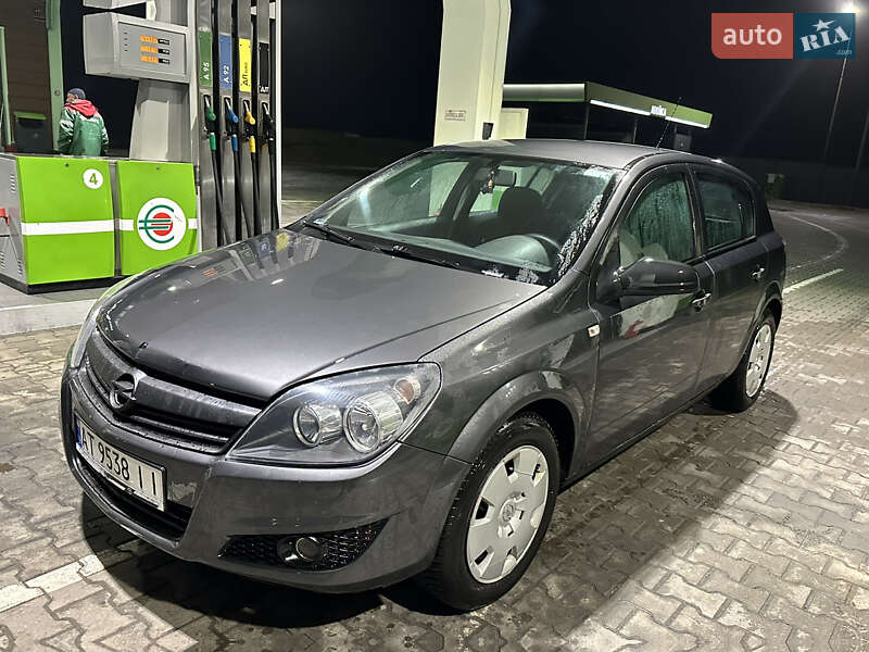 Opel Astra 2010