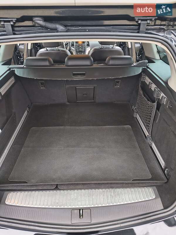 Універсал Opel Astra 2012 в Калуші