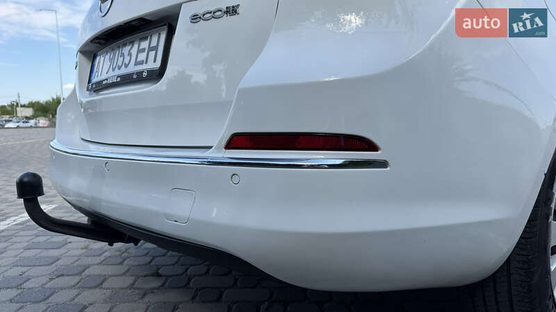 Универсал Opel Astra 2014 в Ивано-Франковске