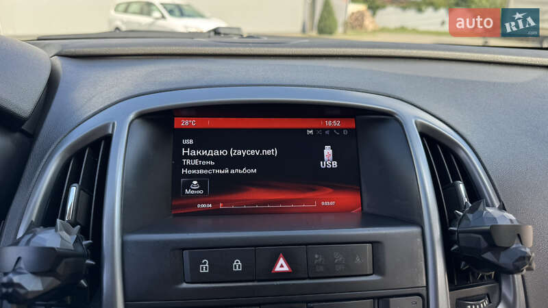 Универсал Opel Astra 2014 в Ивано-Франковске