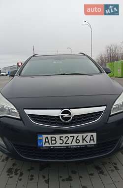 Універсал Opel Astra 2011 в Вінниці