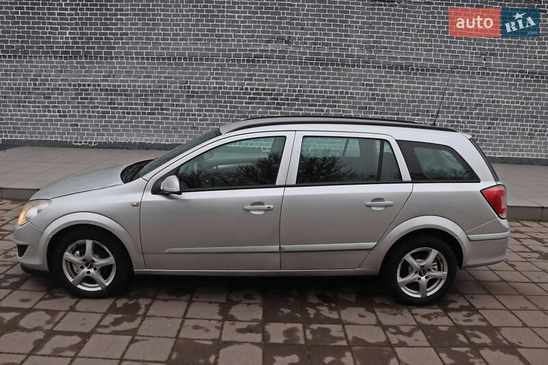 Универсал Opel Astra 2008 в Кременчуге
