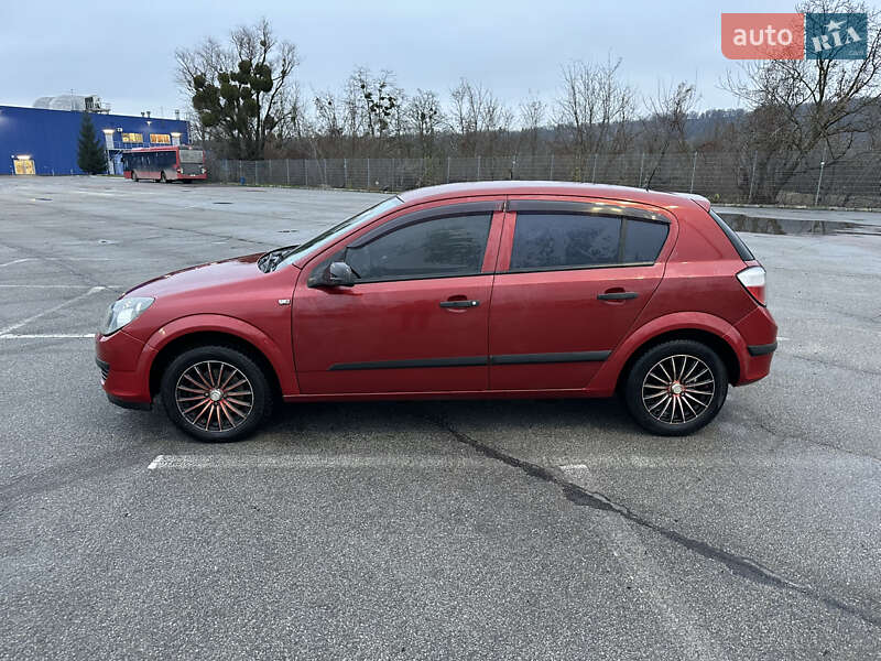 Хэтчбек Opel Astra 2006 в Черновцах фото 2 Хэтчбек Opel Astra 2006 в Черновцах