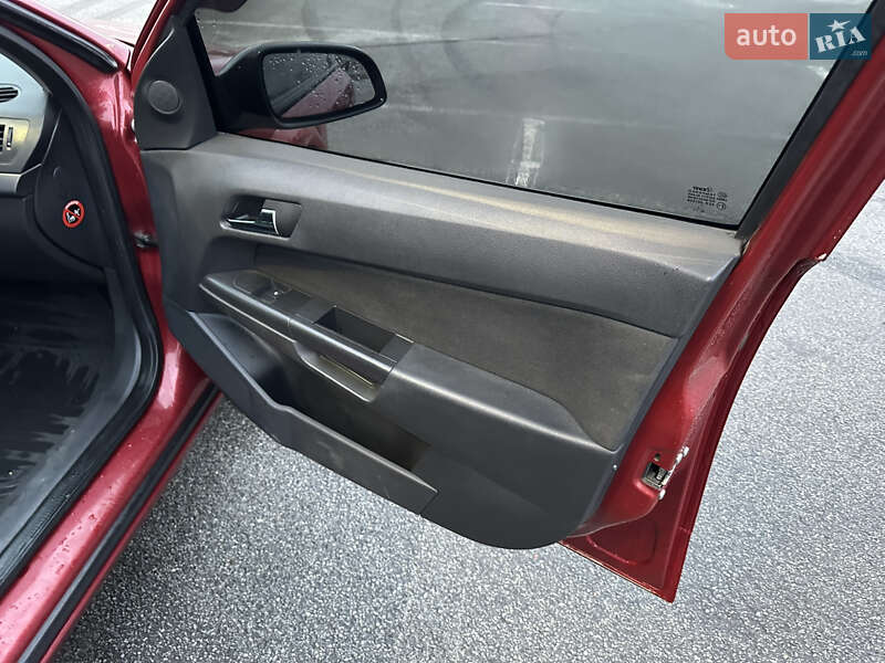 Хэтчбек Opel Astra 2006 в Черновцах фото 13 Хэтчбек Opel Astra 2006 в Черновцах