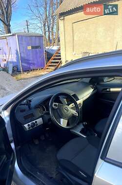 Універсал Opel Astra 2008 в Києві