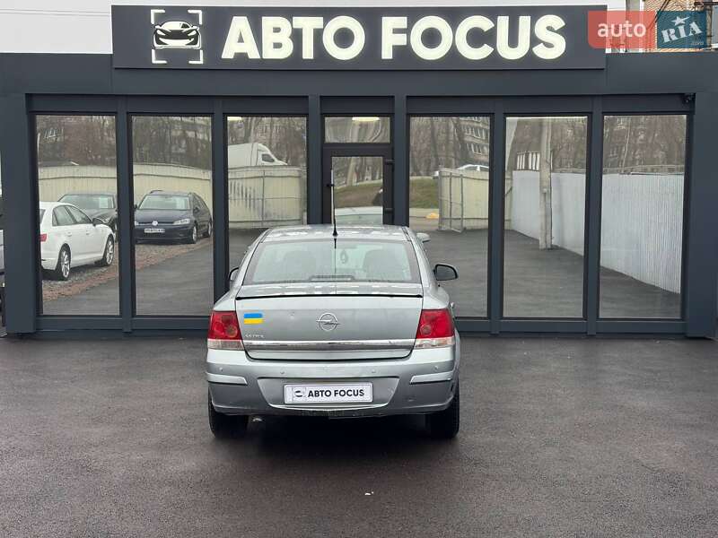 Седан Opel Astra 2012 в Киеве фото 7 Седан Opel Astra 2012 в Киеве