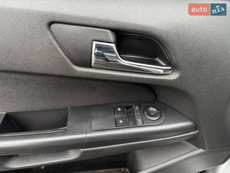 Седан Opel Astra 2012 в Киеве фото 16 Седан Opel Astra 2012 в Киеве