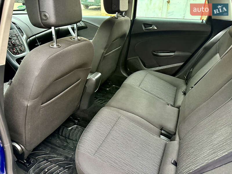 Универсал Opel Astra 2014 в Ровно фото 24 Универсал Opel Astra 2014 в Ровно
