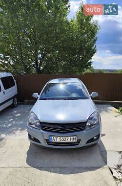 Универсал Opel Astra 2010 в Добровлянах
