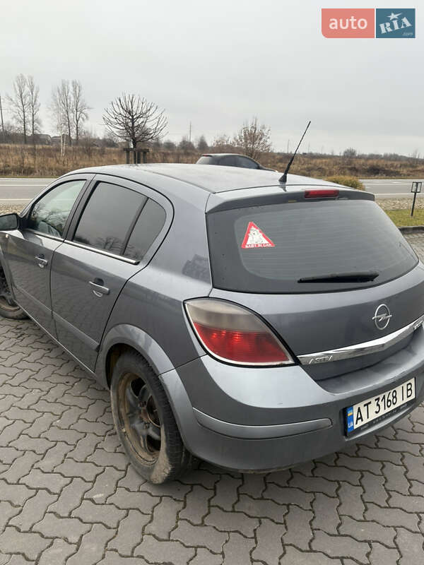 Хэтчбек Opel Astra 2004 в Коломые фото 5 Хэтчбек Opel Astra 2004 в Коломые