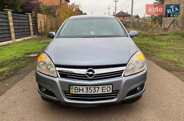 Хэтчбек Opel Astra 2007 в Одессе