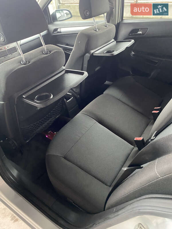 Универсал Opel Astra 2006 в Ровно фото 16 Универсал Opel Astra 2006 в Ровно