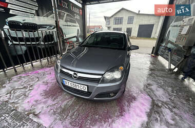 Универсал Opel Astra 2005 в Ланчине