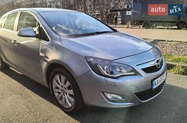 Хэтчбек Opel Astra 2010 в Киеве