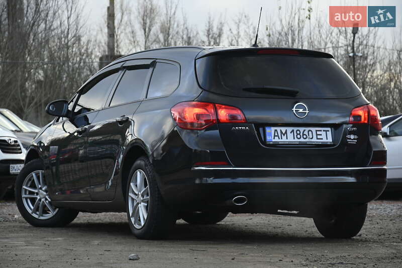 Универсал Opel Astra 2014 в Бердичеве фото 8 Универсал Opel Astra 2014 в Бердичеве
