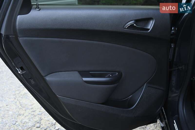 Универсал Opel Astra 2014 в Бердичеве фото 23 Универсал Opel Astra 2014 в Бердичеве