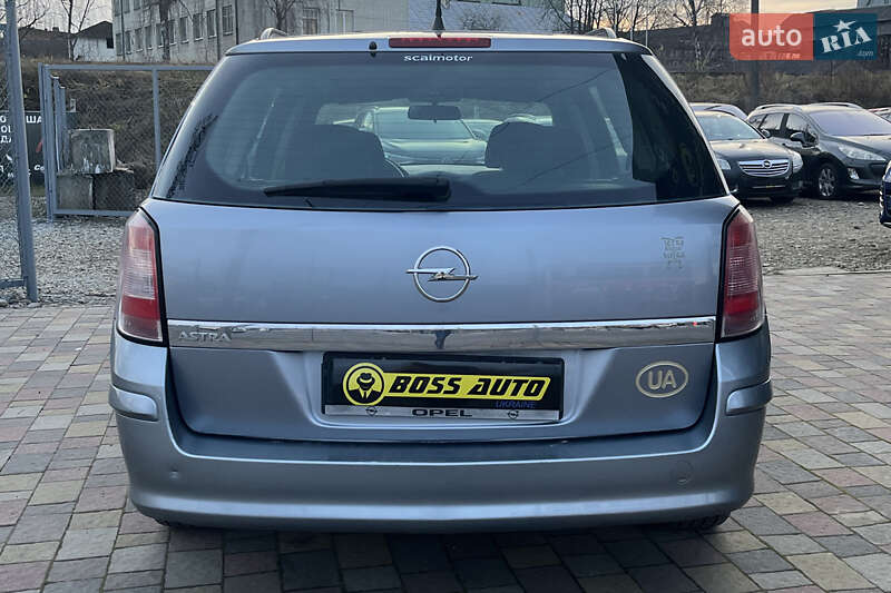 Універсал Opel Astra 2008 в Стрию