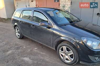 Універсал Opel Astra 2013 в Києві