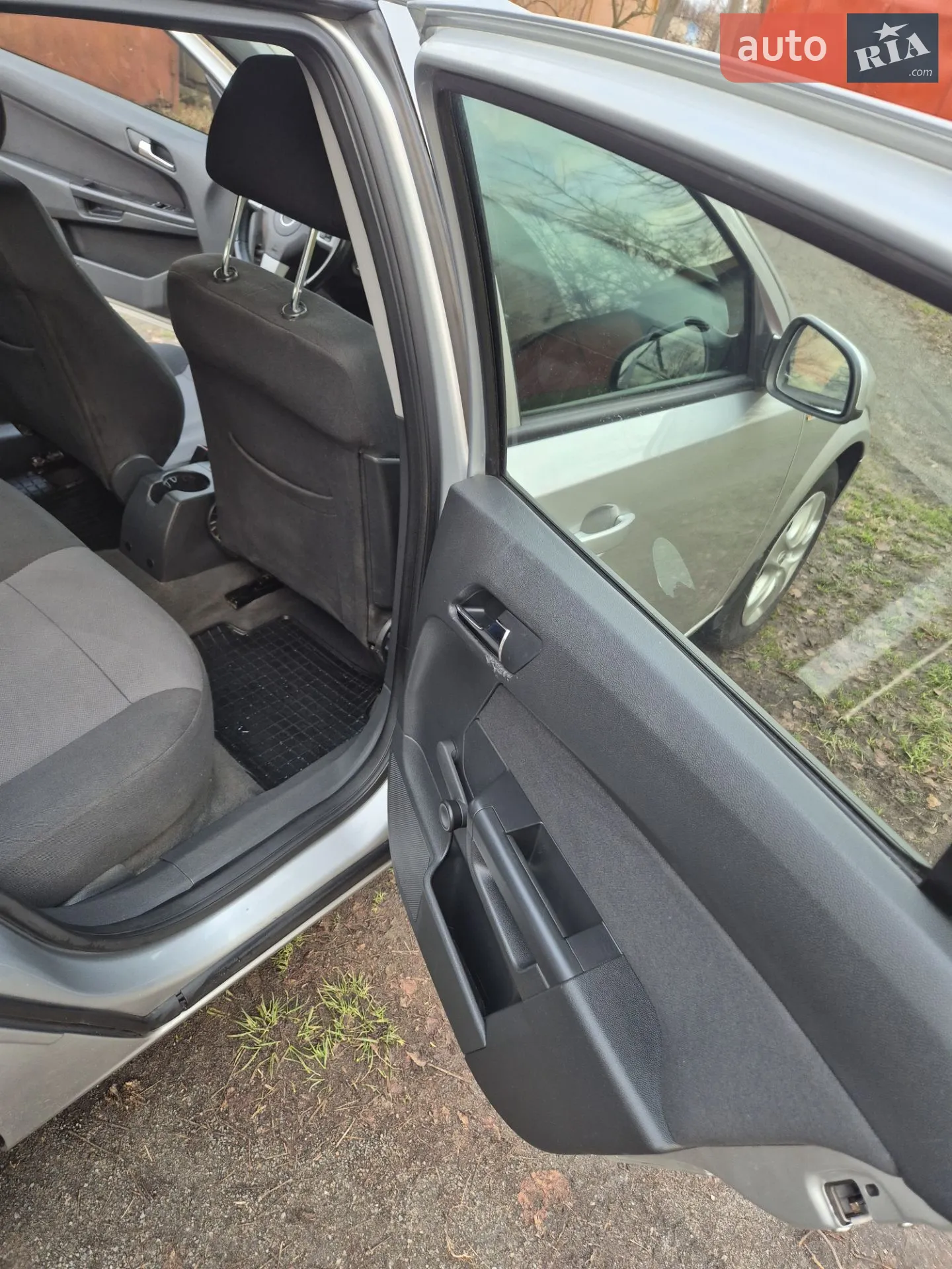 2011 Opel Astra - мініатюра 16