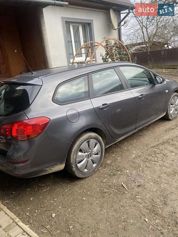 Универсал Opel Astra 2011 в Черновцах фото 2 Универсал Opel Astra 2011 в Черновцах