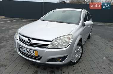 Универсал Opel Astra 2009 в Самборе