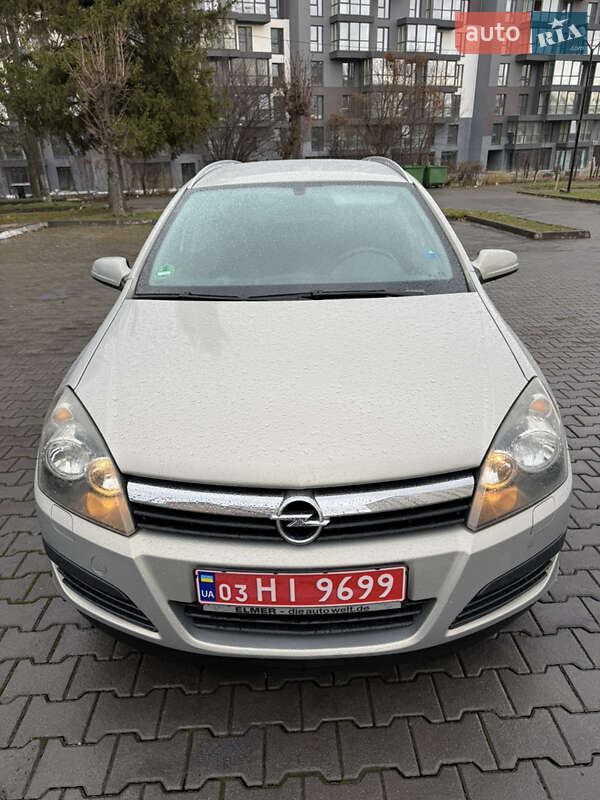 Универсал Opel Astra 2006 в Черновцах