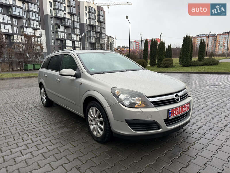 Универсал Opel Astra 2006 в Черновцах