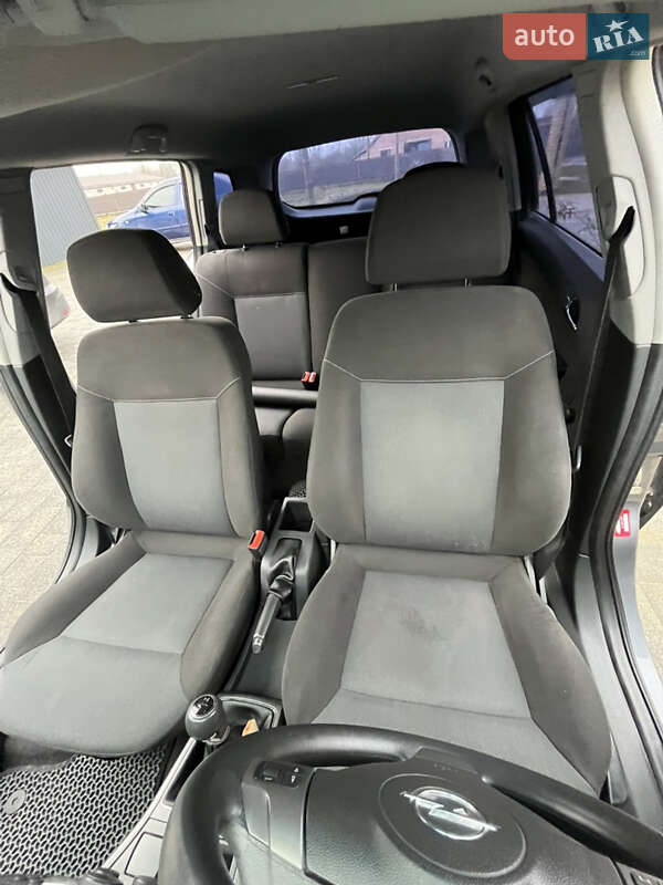 Универсал Opel Astra 2005 в Житомире фото 4 Универсал Opel Astra 2005 в Житомире