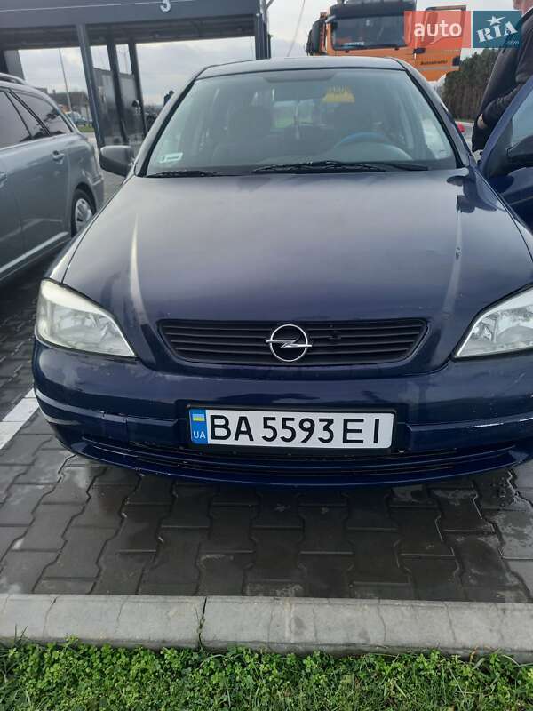 Универсал Opel Astra 2008 в Новой Одессе