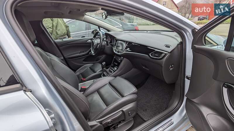 Универсал Opel Astra 2016 в Мукачево