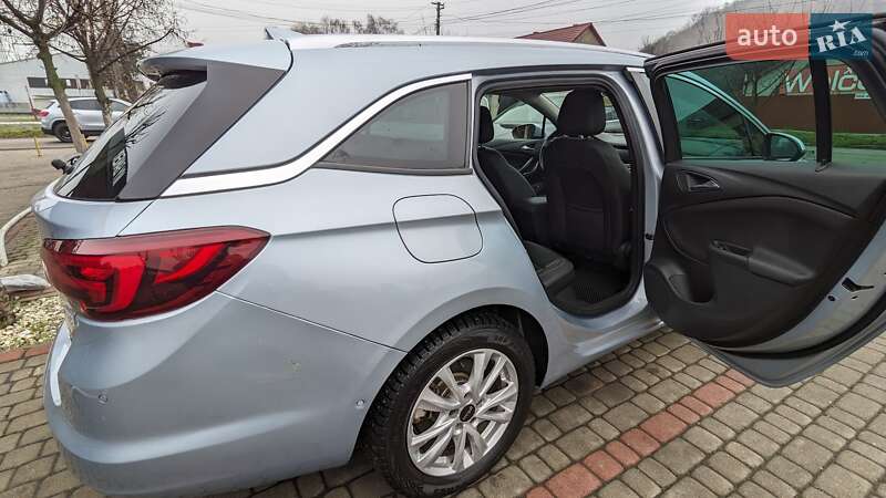 Универсал Opel Astra 2016 в Мукачево